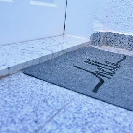 With Balkon - Near Koelnmesse - Temporary Living- アパート *