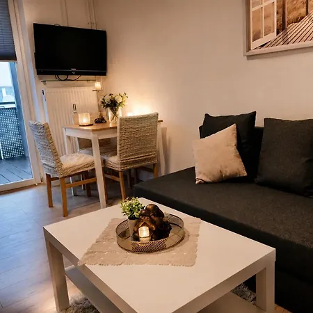 With Balkon - Near Koelnmesse - Temporary Living- Apartamento