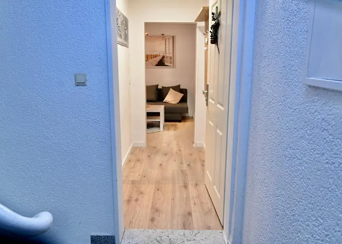 With Balkon - Near Koelnmesse - Temporary Living- Apartament *