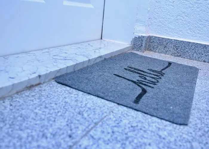 With Balkon - Near Koelnmesse - Temporary Living- 아파트 *